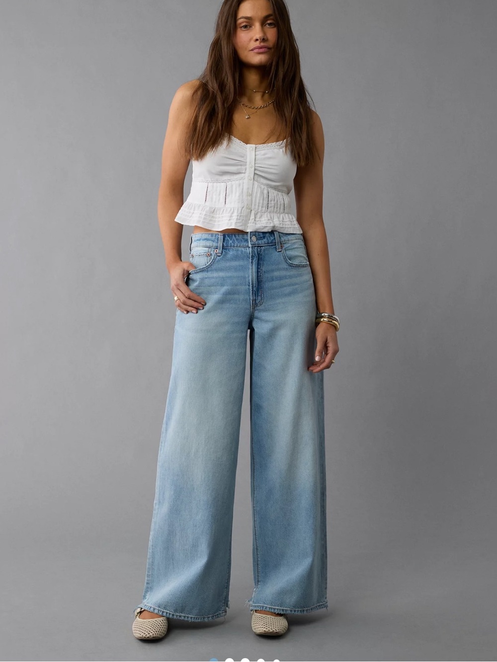 American Eagle Strigid Super High Waisted Ultra Wide Leg Jeans Size 8 Reg